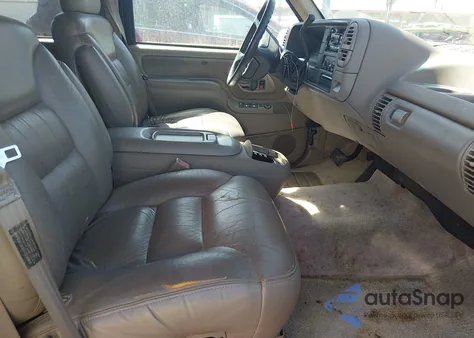 1996 GMC Suburban C1500 z USA, uszkodzony, nr VIN 1GKEC16R8TJ706841